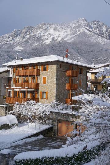 Cottage pour 4 personnes, avec vue et jardin à San Giovanni Bianco