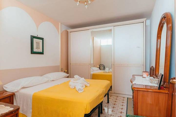 Entire apartment, Rita's house in Atrani, Sorrento Coast