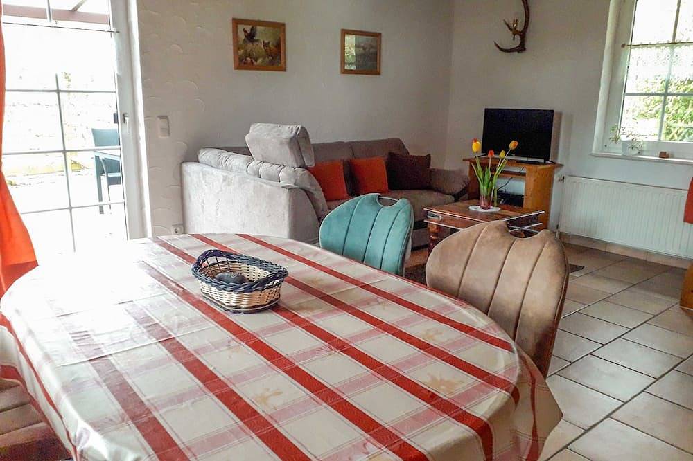 Ferienhaus Boddenurlaub - Ferienhaus in Neu Bartelshagen, Stralsund Umland