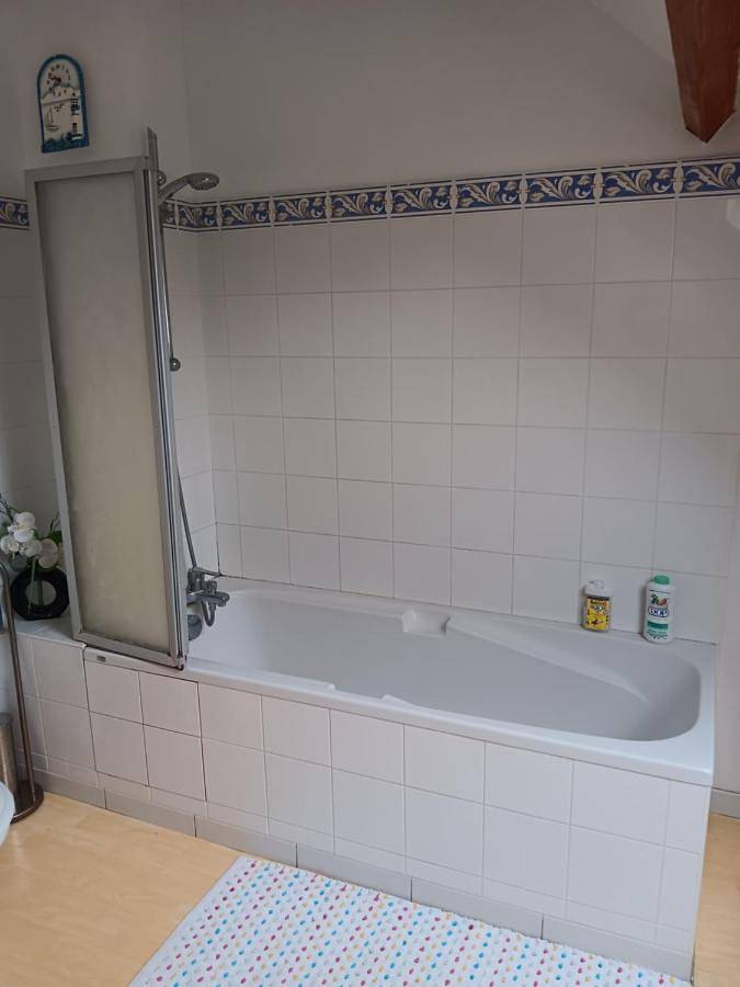 Location de vacances pour 2 personnes, avec jardin et vue à Beaumont-les-Autels - 4
