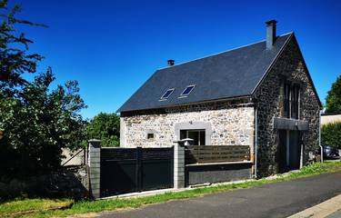 Gîte pour 4 personnes, avec terrasse et jardin dans le Puy-de-Dôme