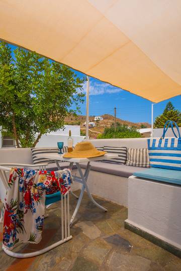 Gîte pour 4 personnes, avec jardin dans Patmos