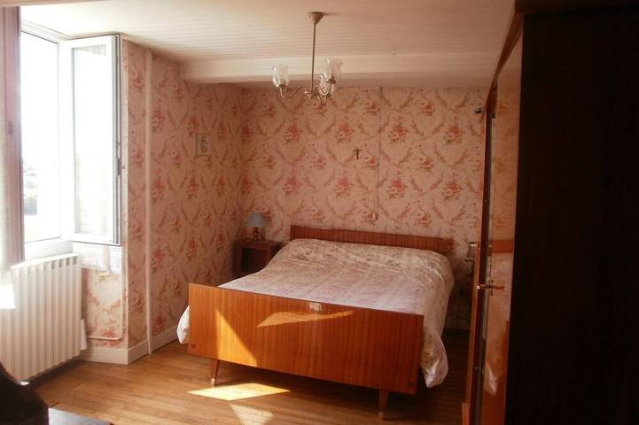 Location de vacances pour 6 personnes, avec jardin à Lusignac - 2