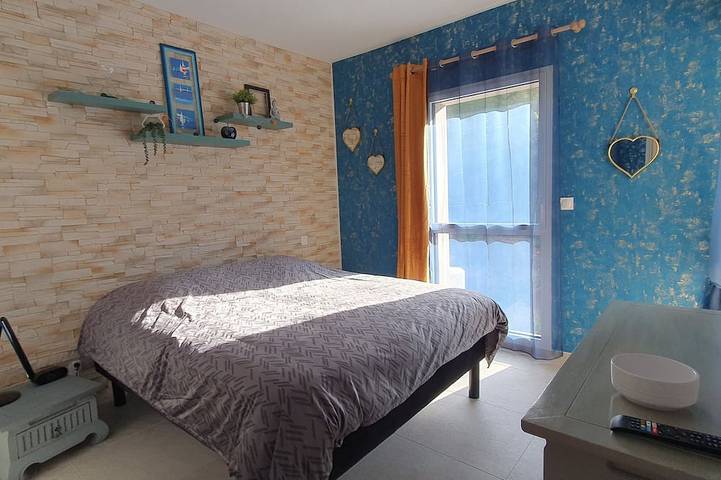 Gîte pour 4 personnes, avec terrasse dans Port Pin Rolland - 2