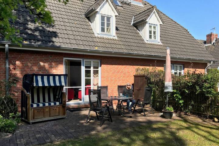 Ferienhaus für 4 Personen, mit Sauna und Terrasse sowie Garten - 1