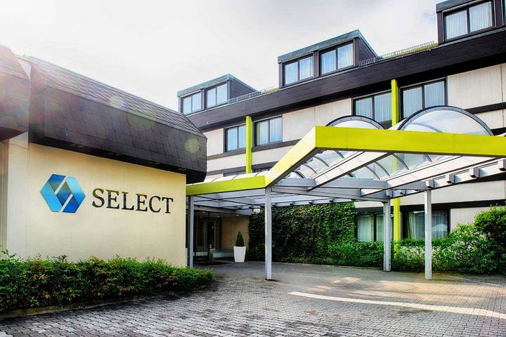 Hotel für 10 Personen, mit Whirlpool und Terrasse in Erlangen