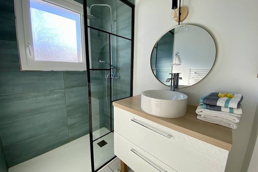 Entire apartment, Comfortable T1 Bis in Itxassou with Garden, Pets Allowed in Itxassou, Bayonne region