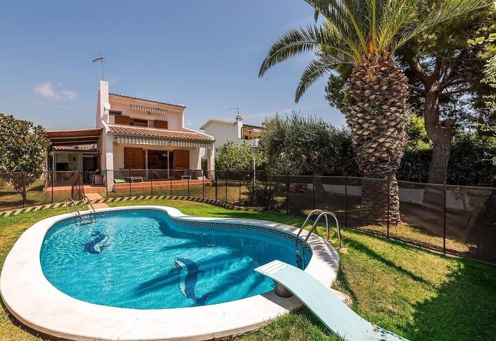Chalet para 8 personas, con Balcón y Jardín