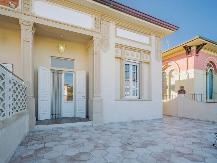 Ferienhaus für 5 Personen, mit Terrasse und Garten an der Versilia - 2