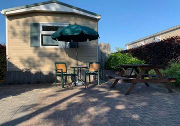 Chalet für 2 Personen in Sint-Annaland, Zeeland, Bild 1