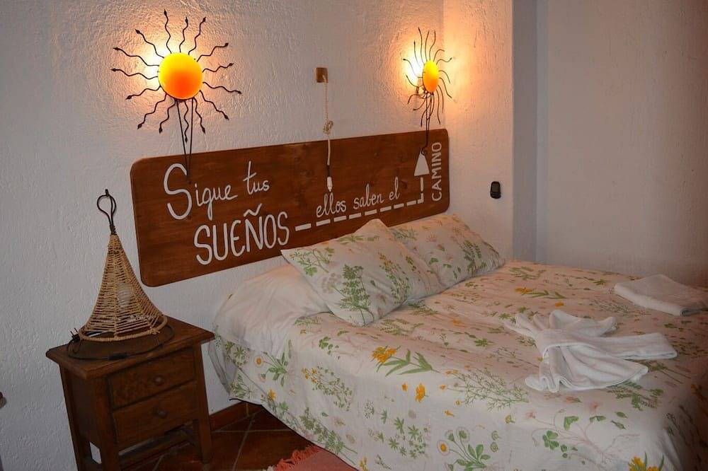 La Carrihuela Amarilla Country House in Algodonales, White Villages