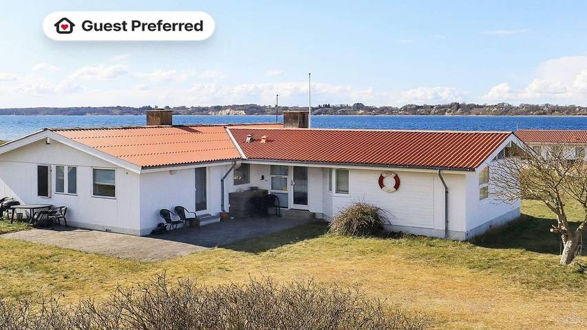 Ferienhaus für 11 Personen, mit Terrasse in Hvalpsund - 2