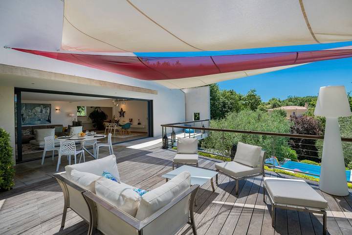 Location de vacances pour 4 personnes, avec terrasse et jardin à Châteauneuf-Grasse - 2