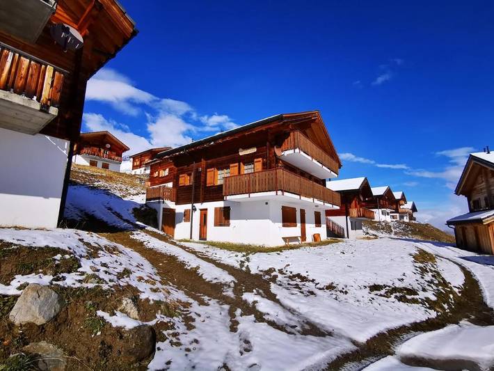 Ferienwohnung für 2 Personen, mit Balkon und Terrasse sowie Ausblick in Belalp