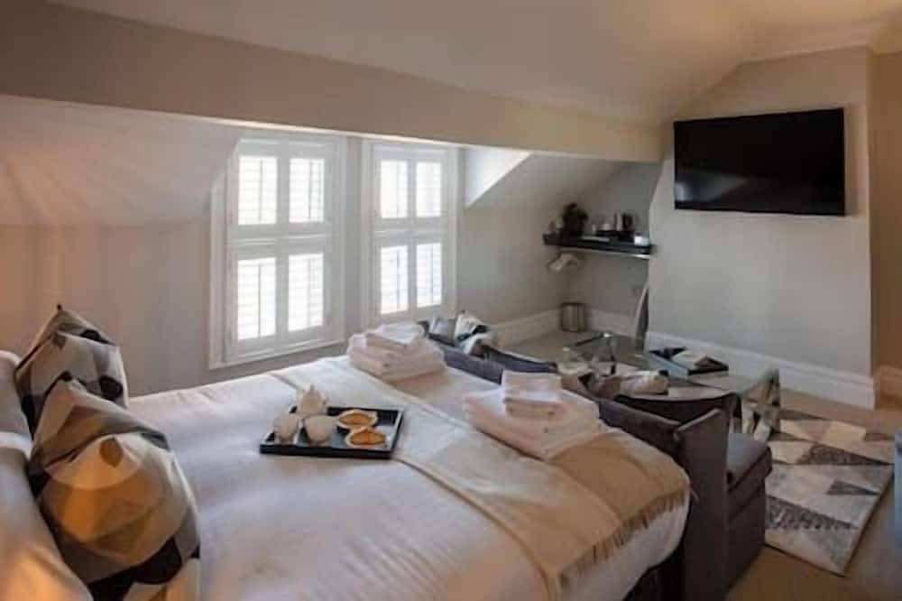 Ganze Wohnung, King Suite close to Manchester City Centre, R3 in Heaton Moor, Stockport
