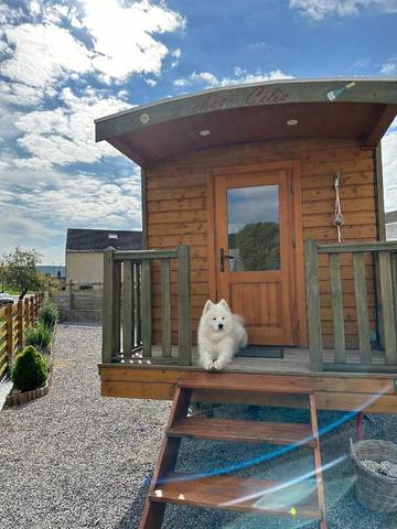 Chalet pour 2 personnes, avec terrasse ainsi que jardin et vue, animaux acceptés dans Marne