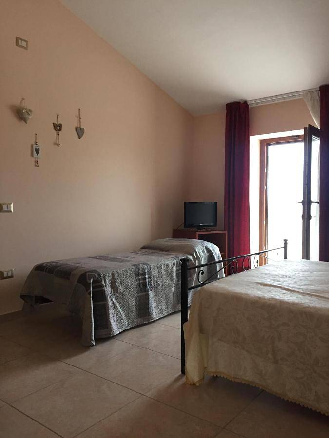 Double Room with Private Bathroom in Sant'Agata de' Goti, Provincia di Benevento