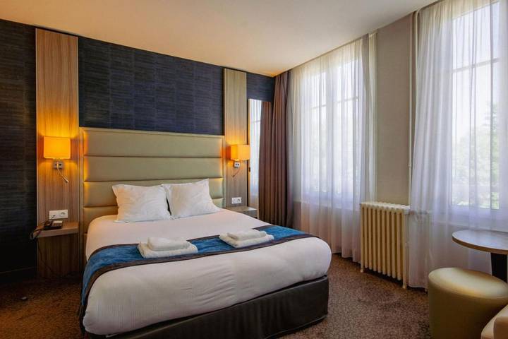 Hôtel pour 2 personnes, avec terrasse dans Gare De Troyes - 4