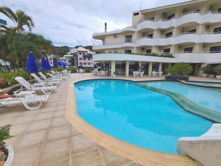 Pousadas para 4 pessoas, com piscina e sauna e ainda terraço and vista em Ponta das Canas