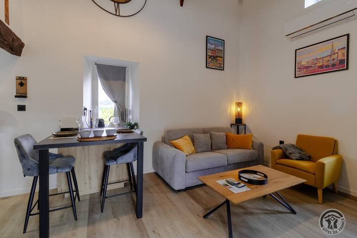 Gîte pour 2 personnes, avec jacuzzi et terrasse, animaux acceptés dans l' Ariège - 3