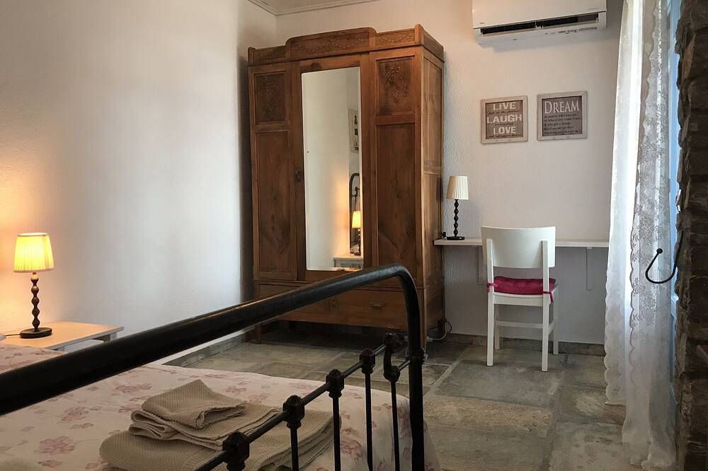 Sunset Villa mit Pool in Kea