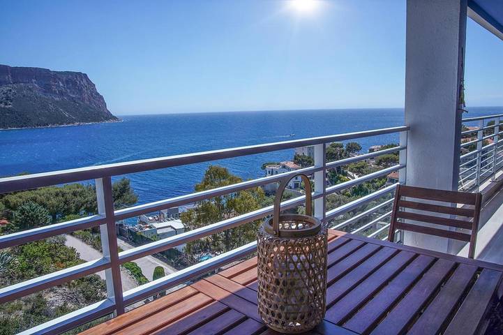 Gîte pour 4 personnes, avec terrasse et vue dans Plage Du Bestouan Cassis - 2