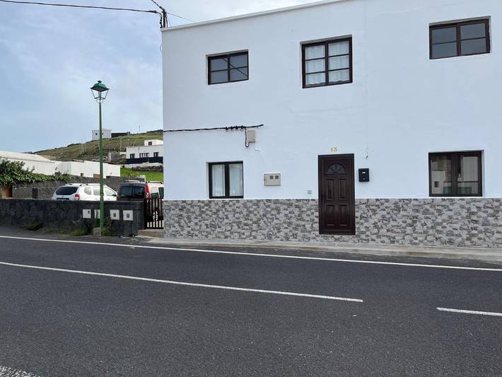 Casa rural para 6 personas, con jardín y vistas en Tinajo - 2