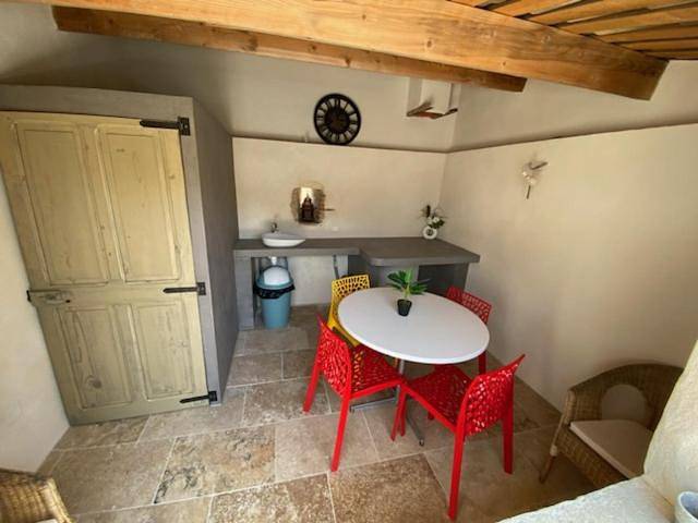 Location de vacances pour 4 personnes, avec jardin et piscine, animaux acceptés à Lapalud - 3