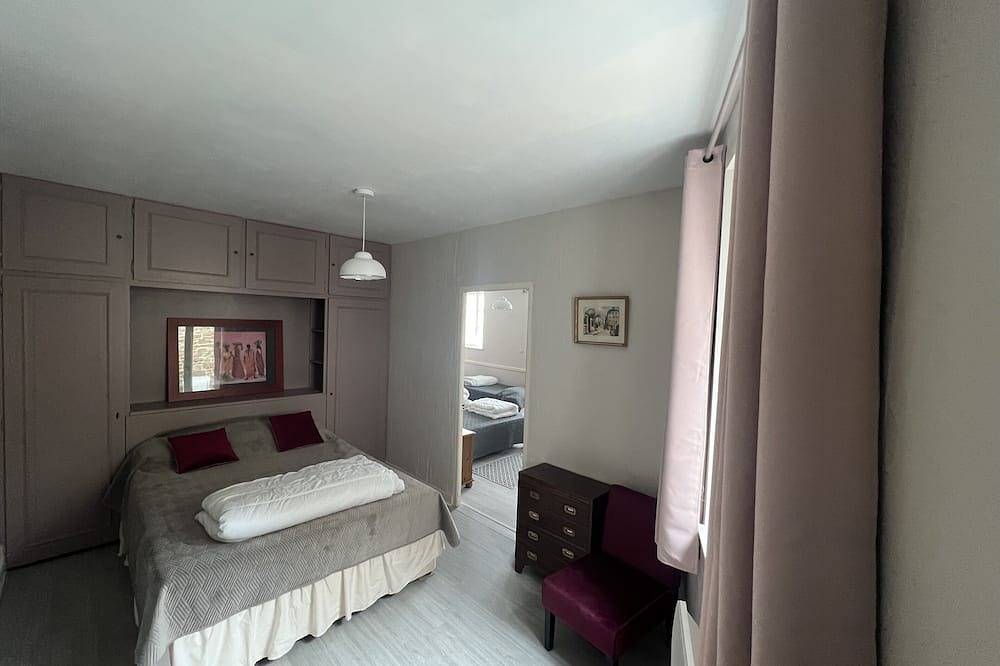 Charming little house 300 ml from the beach in Saint-Énogat, Dinard