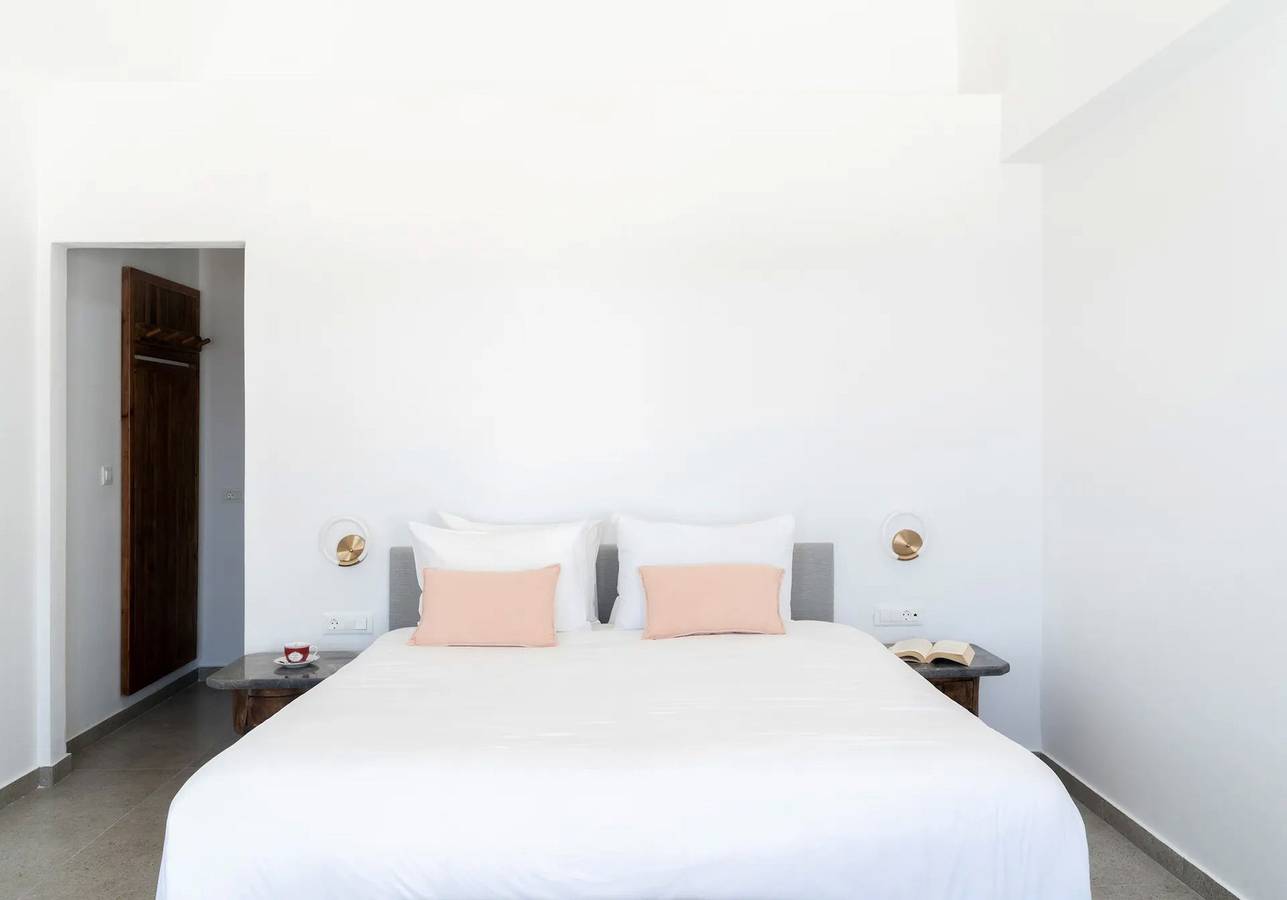 Amazing Santorini Villa | Blue Horizon Villa | 1 Bedroom | Outdoor Plunge Pool & Caldera View | Oia in Oia, Santorin