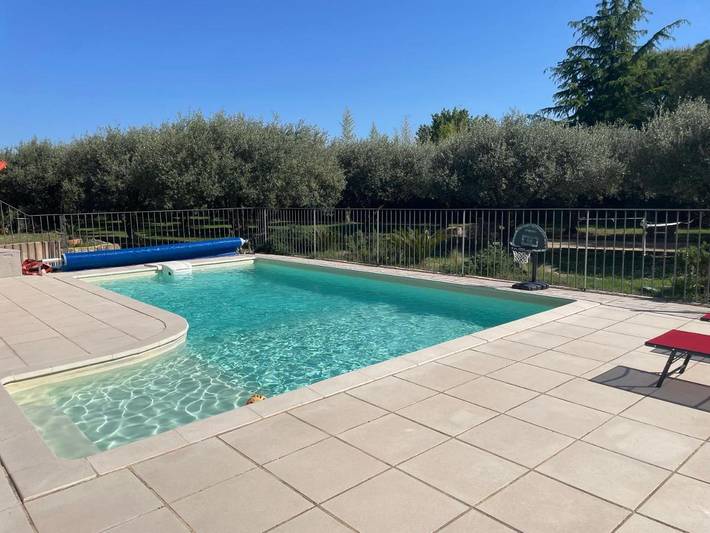 Gîte pour 2 personnes, avec piscine ainsi que jardin et vue à Bourdic - 2