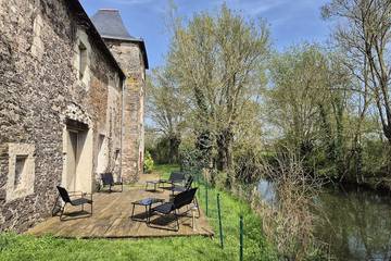 Location de vacances pour 14 personnes, avec jardin et terrasse à Saint-Herblon