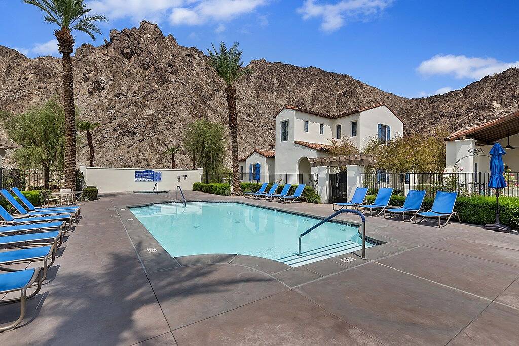 Legacy Villas Luxury Patio with Mountain Views-12 pools-2bd 2bth sleeps 6-243578 in La Quinta (CA), Coachella Valley