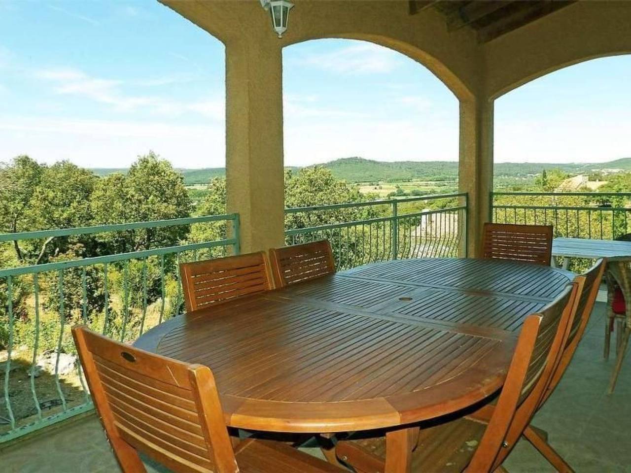 Villa Fleurie in Saint-Siffret, Nimes en omgeving