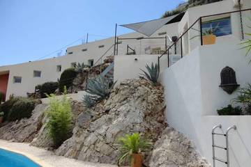 Villa pour 4 personnes, avec terrasse et jardin, animaux acceptés à Hyeres