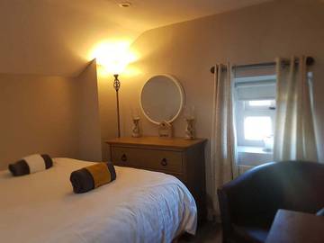 Vacation Rental for 6 Guests in County Down, Ulster, Picture 3
