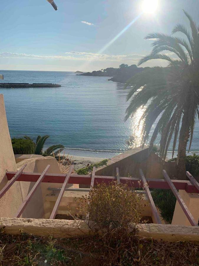 Location de vacances pour 4 personnes, avec terrasse, animaux acceptés dans Plage de Renécros - 2