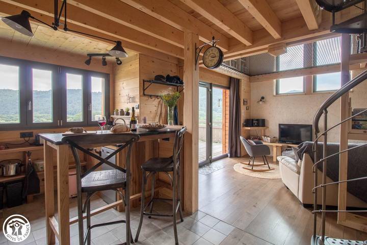 Gîte pour 2 personnes, avec jardin dans le Puy-de-Dôme - 4