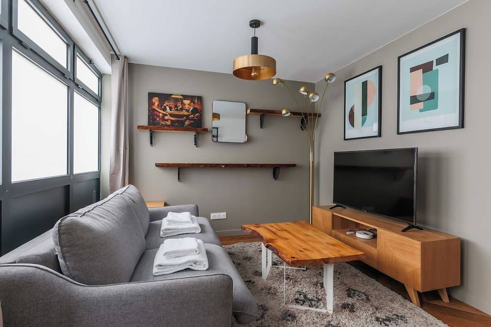 Entire apartment, Cosy apartment - 1Br/4P - Saint-Blaise in Paris, Ile de France