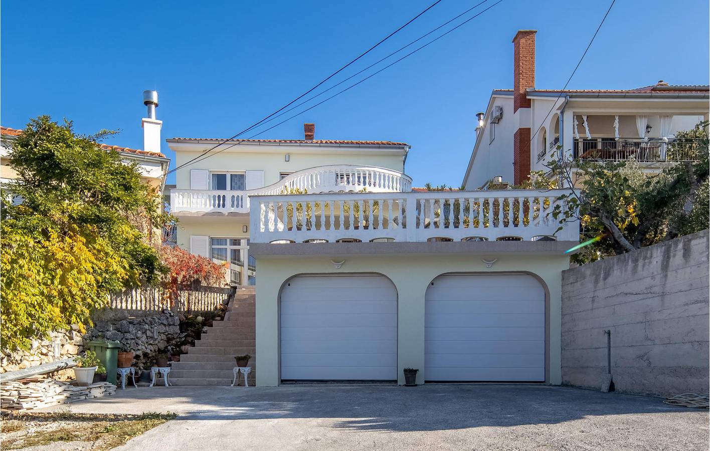 Ganze Ferienwohnung, Gemütliche 66 m² große Ferienwohnung am Meer mit Terrasse, WLAN und Parkplatz in Novi Vinodolski, Primorje-Gorski Kotar