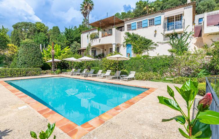 Location de vacances pour 8 personnes, avec piscine ainsi que jardin et terrasse à Saint-Paul-de-Vence - 3