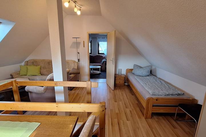Ganze Wohnung, Ferienwohnung Schwarzheide in Schwarzheide, Naturpark niederlausitzer heidelandschaft (Brandenburg)