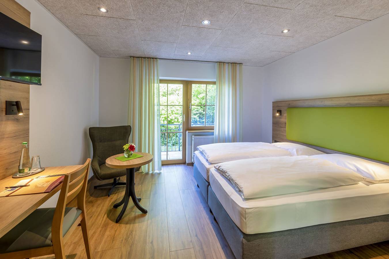 Hotel-Gasthof Rangau - Queensize-Zimmer in Ansbach, Romantische Straße