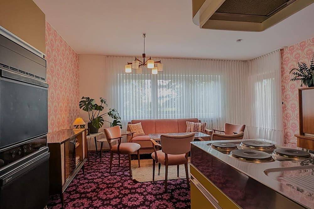 Ganze Wohnung, \"Anno 1973\" - Beginnen Sie noch heute Ihre Zeitreise! Prima Quartier in Lastrup, Oldenburger Münsterland