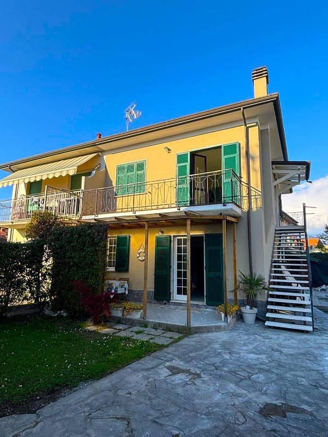 Ferienhaus für 6 Personen, mit Ausblick und Garten, mit Haustier - 1