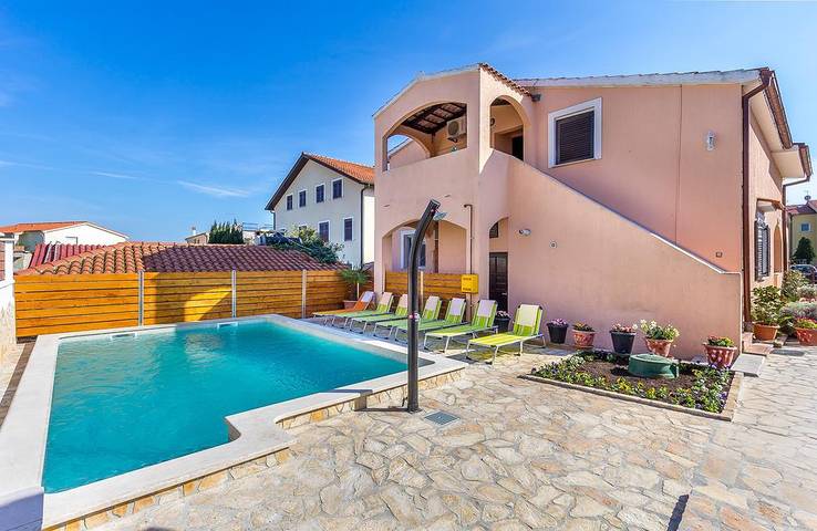 Ferienwohnung für 4 Personen, mit Terrasse und Pool - 1