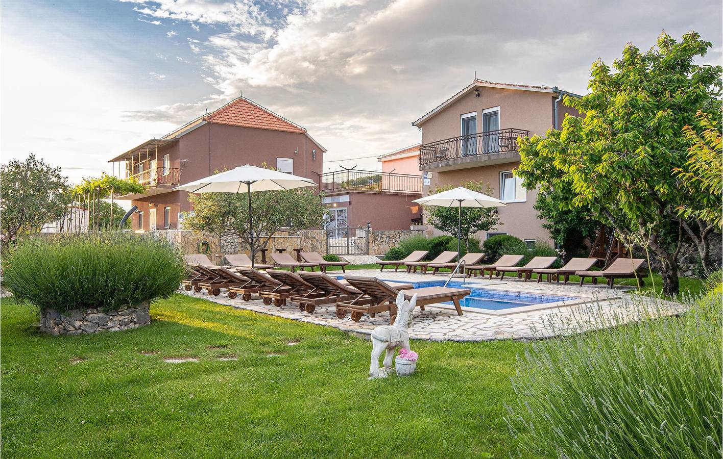 Ferienhaus für 18 Personen mit Sauna in Šestanovac, Makarska Riviera