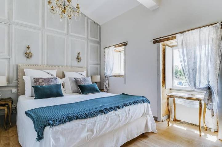 Location de vacances pour 2 personnes, avec jacuzzi ainsi que terrasse et piscine à Vézac - 3