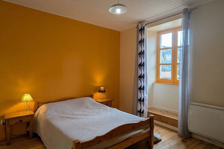 Gîte pour 8 personnes, animaux acceptés à Arlempdes - 4