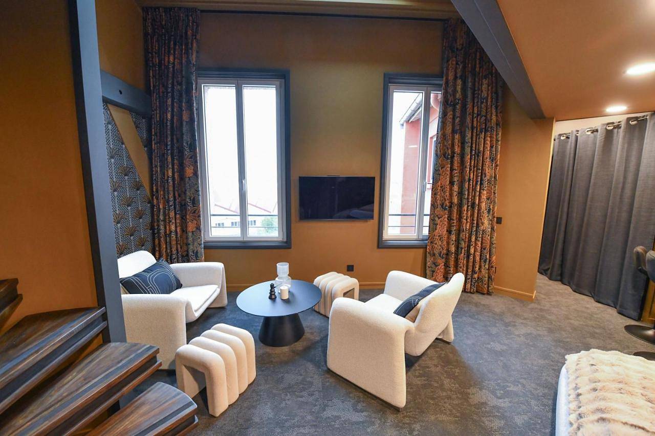Suite with City View in Roanne, Région de Roanne